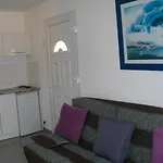 Petit Coin De Paradis. Holiday home Six-Fours-les-Plages