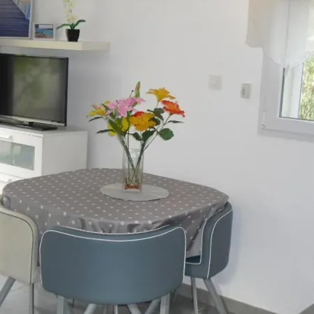 Holiday home Petit Coin De Paradis. *